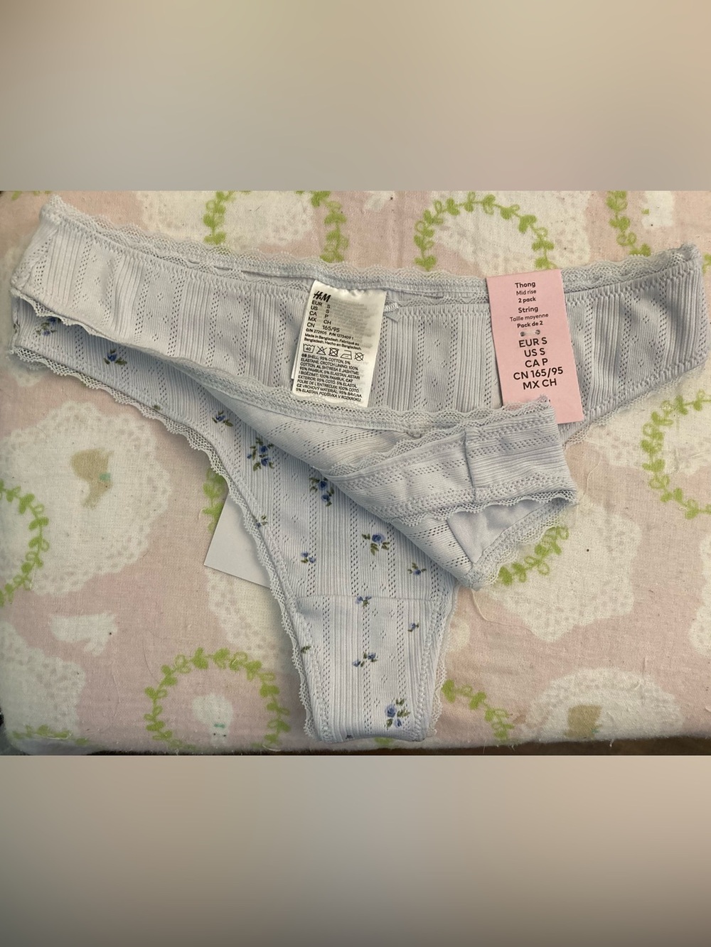 FREE GIFT 🎁 95% cotton thongs